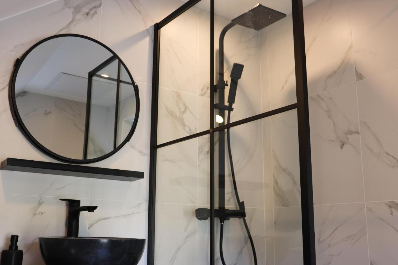 L'Artiste Apartment Charleville-Mezieres Bagian luar foto